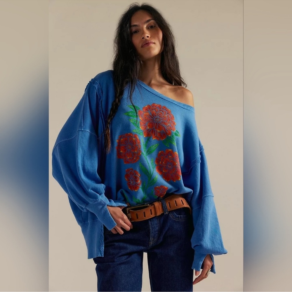 Free People - We The Free Graphic Camden. 🔥 🔥 🔥 Size XSmall. NWT!!!